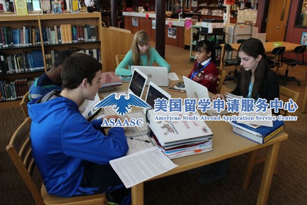 申请美国高中留学需要...